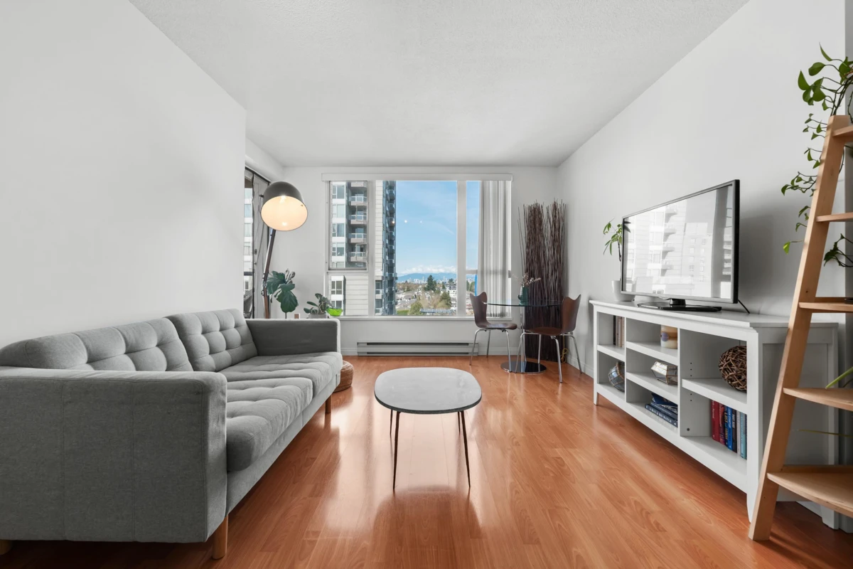 Dining Area Photo of 1205 5189 Gaston Street, Vancouver, BC