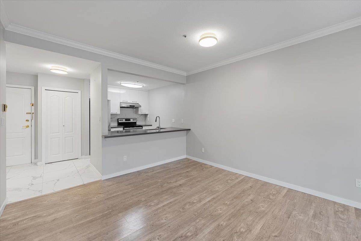 Family Room Photo of 204 8680 Lansdowne Road, Richmond, BC