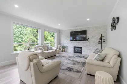 Basement Recreation Room Photo of 16377 113b Avenue, Surrey, BC