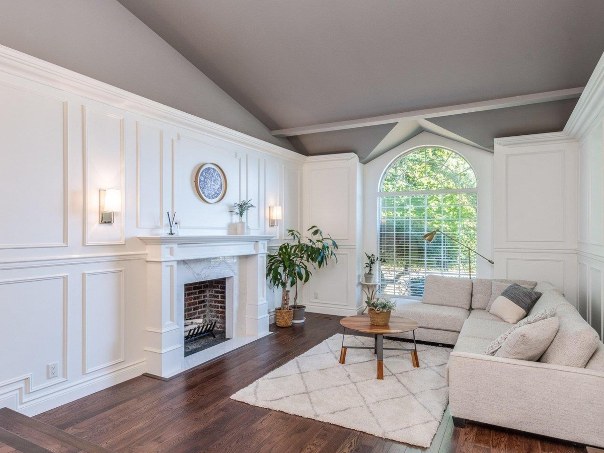 Living Room Photo of 10753 Hazel Court, Surrey, BC