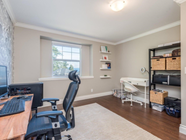 Basement Recreation Room Photo of 10753 Hazel Court, Surrey, BC