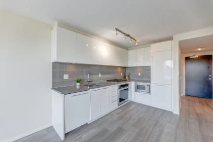 203 6658 Dow Avenue, Burnaby, BC, Burnaby — Apartment/Condo for sale