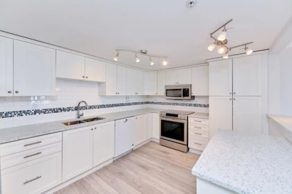 228 12931 Railway Avenue, Richmond, BC, Richmond — Apartment/Condo for sale