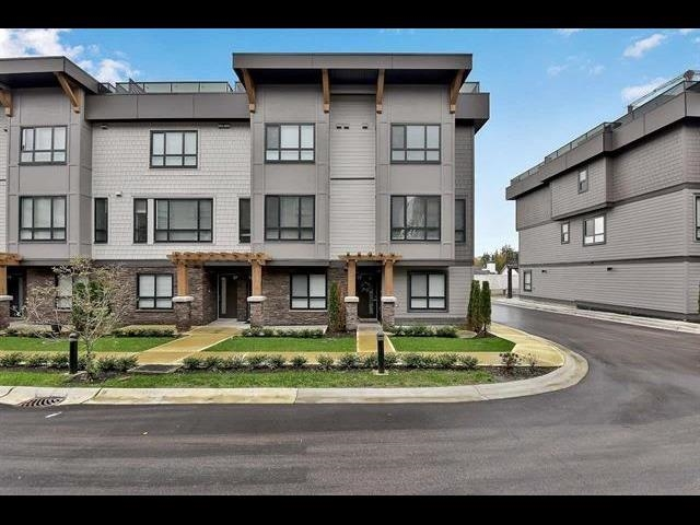 Exterior Rear Photo of 12 19670 55a Avenue, Langley, BC