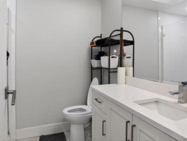 Primary Bathroom Photo of 12 19670 55a Avenue, Langley, BC