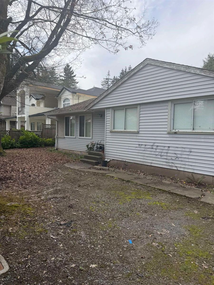 Family Room Photo of 10269 132 Street, Surrey, BC