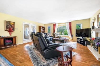 Breakfast Nook Photo of 12540 Westminster Highway, Richmond, BC