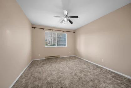 Basement Recreation Room Photo of 1A 2725 Fuller Street, Abbotsford, BC