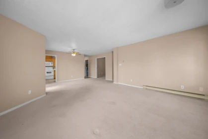 Kitchen Photo of 1A 2725 Fuller Street, Abbotsford, BC