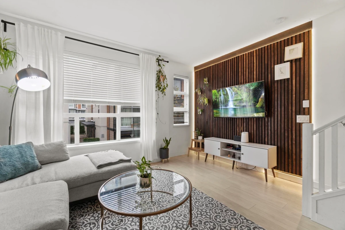 Living Room Photo of 41 20857 77a Avenue, Langley, BC