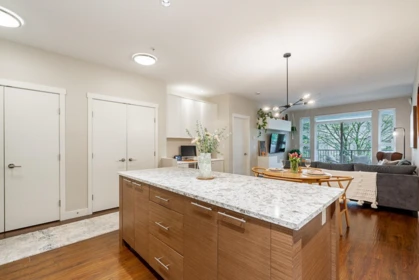 Primary Bathroom Photo of 308 15188 29a Avenue, Surrey, BC