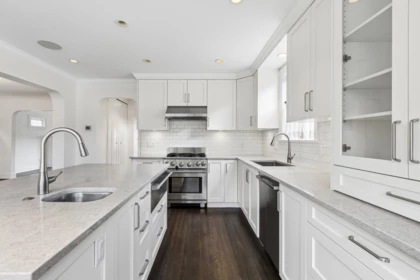 Kitchen Island Photo of 2859 W 33rd Avenue, Vancouver, BC
