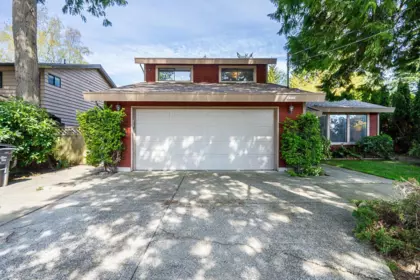 13519 15 Avenue, Surrey, BC, Surrey — Single Family Residence for sale
