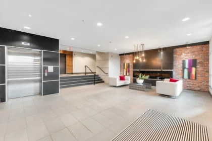Entry Foyer Photo of 101 220 Salter Street, New Westminster, BC