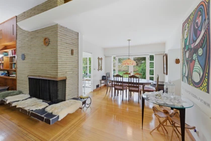 Kitchen Island Photo of 6150 Blenheim Street, Vancouver, BC