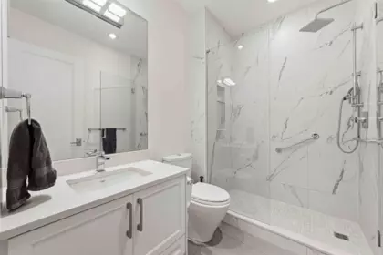 Powder Room Photo of PH 1 6688 Royal Avenue, West Vancouver, BC