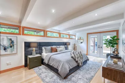 Garage Interior Photo of 466 E Kings Road, North Vancouver, BC