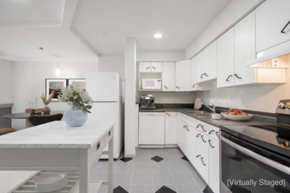 Kitchen Photo of 207 110 Seventh Street, New Westminster, BC