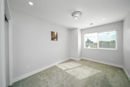 Entry Foyer Photo of 14 8358 121a Street, Surrey, BC
