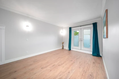 Primary Bathroom Photo of 14 8358 121a Street, Surrey, BC