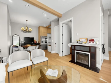 Breakfast Nook Photo of 105 E 64th Avenue, Vancouver, BC