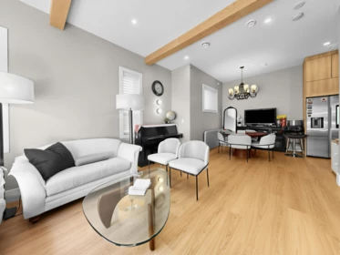 Primary Bedroom Photo of 105 E 64th Avenue, Vancouver, BC