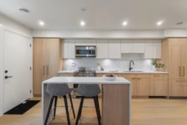 1 1937 Templeton Drive, Vancouver, BC