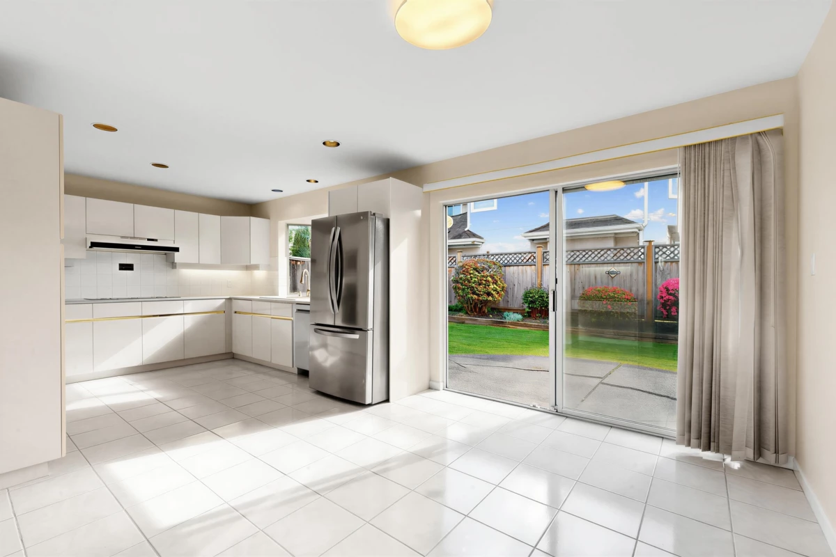 Living Room Photo of 3555 Mckay Drive, Richmond, BC