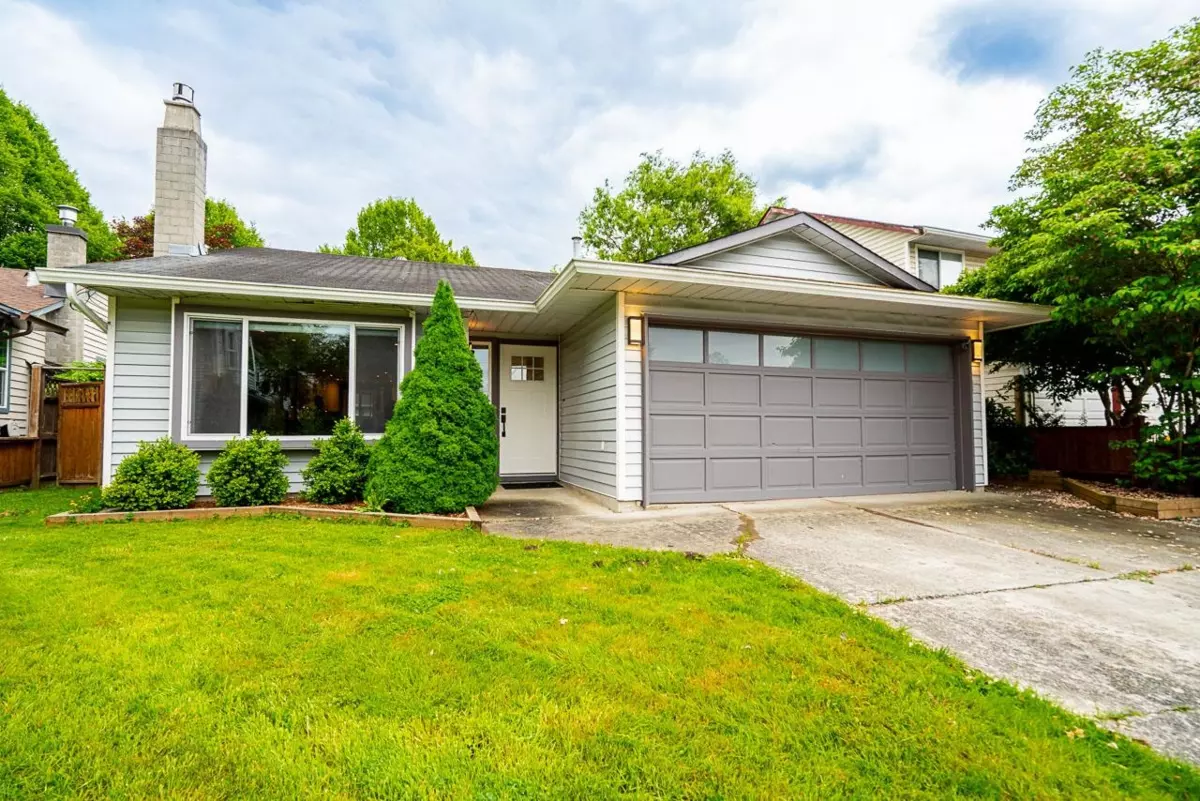 Living Room Photo of 21579 94a Avenue, Langley, BC