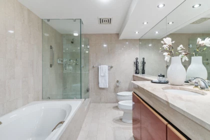 Guest Bathroom Photo of 903 2350 W 39th Avenue, Vancouver, BC