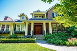 17268 4 Avenue, Surrey, BC