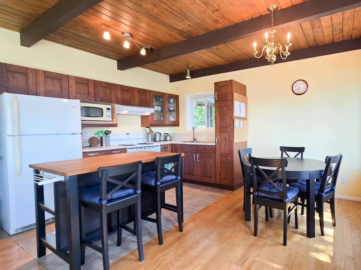 Dining Area Photo of 65 Esplanade Road, Keats Island, BC
