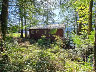 Front Yard Photo of 65 Esplanade Road, Keats Island, BC