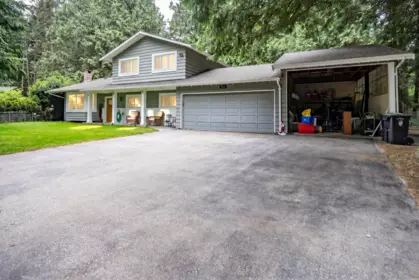 Outdoor Deck Photo of 4185 199a Crescent, Langley, BC