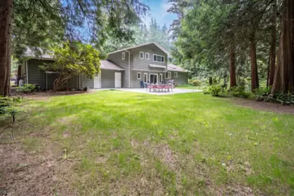 Staircase Photo of 4185 199a Crescent, Langley, BC