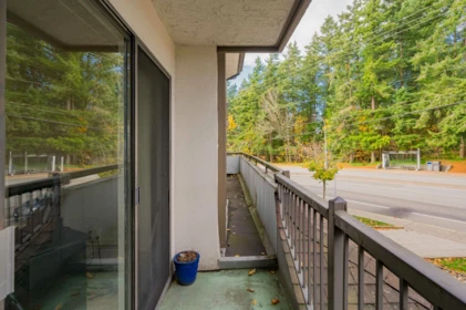 Outdoor Deck Photo of 218 15020 North Bluff Road, White Rock, BC