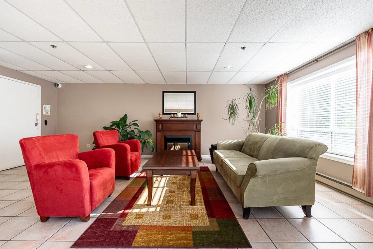 Family Room Photo of 320 5710 201 Street, Langley, BC