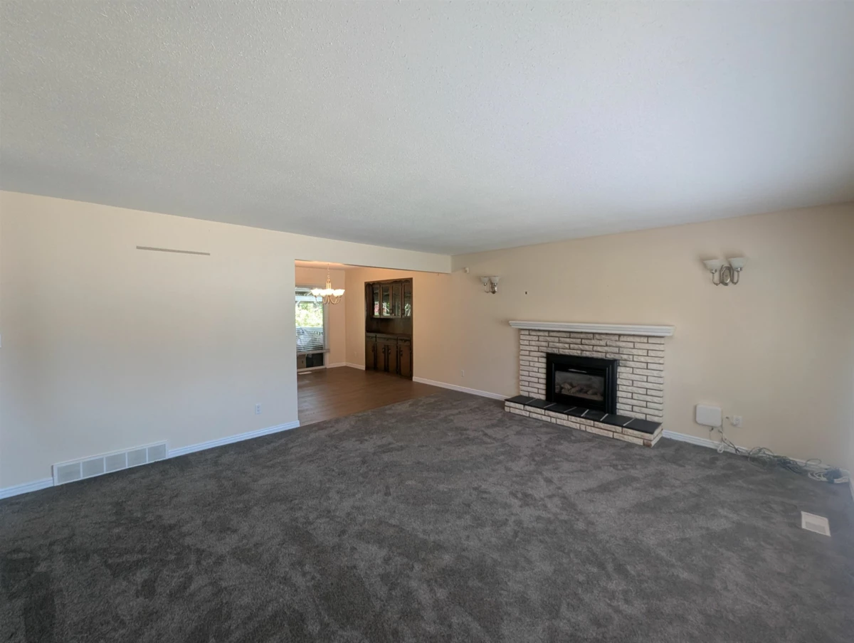 Dining Area Photo of 2114 Lynden Street, Abbotsford, BC