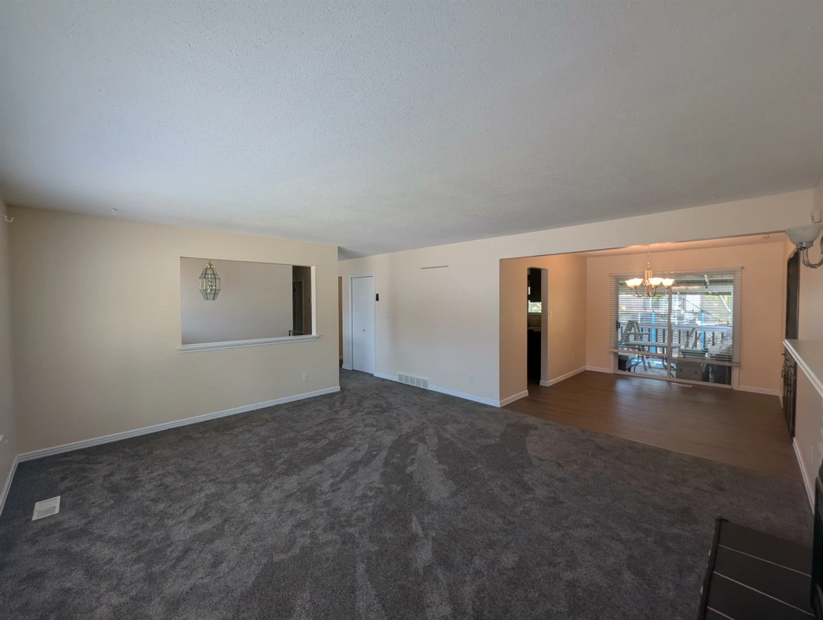 Family Room Photo of 2114 Lynden Street, Abbotsford, BC