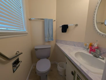 Breakfast Nook Photo of 2114 Lynden Street, Abbotsford, BC
