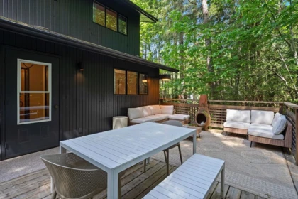 Outdoor Patio Photo of 2050 Midnight Way, Squamish, BC