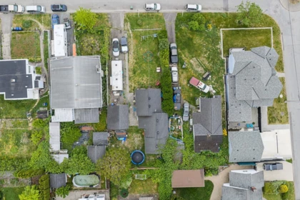 Office / Den Photo of 2233 Edinburgh Street, New Westminster, BC