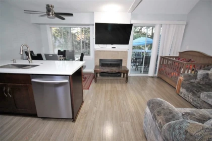 Breakfast Nook Photo of 42 15550 89 Avenue, Surrey, BC