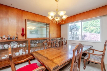 Breakfast Nook Photo of 14328 88 Avenue, Surrey, BC
