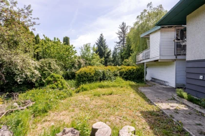 Hot Tub / Spa Photo of 14328 88 Avenue, Surrey, BC