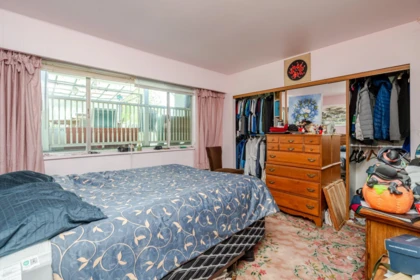 Walk-In Closet Photo of 14328 88 Avenue, Surrey, BC