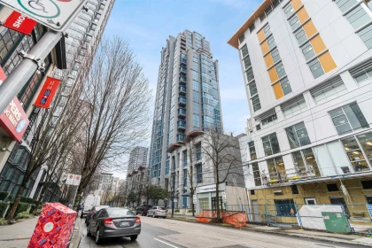 Hot Tub / Spa Photo of 2107 1238 Seymour Street, Vancouver, BC