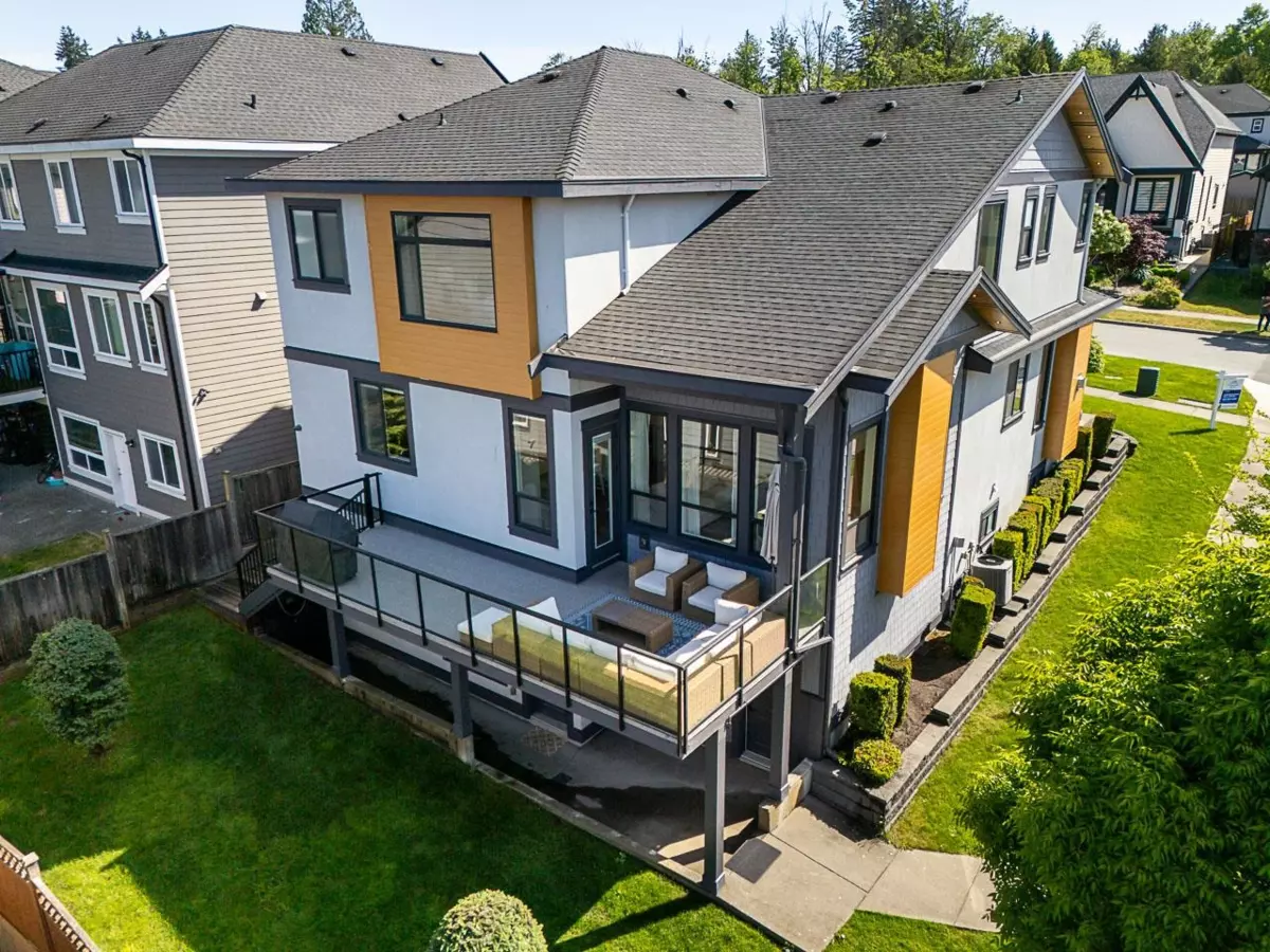 Family Room Photo of 7667 155 Street, Surrey, BC