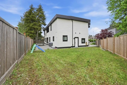 Front Yard Photo of 13034 63a Avenue, Surrey, BC