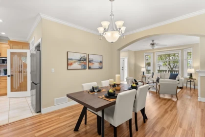 Kitchen Island Photo of 14781 59a Avenue, Surrey, BC